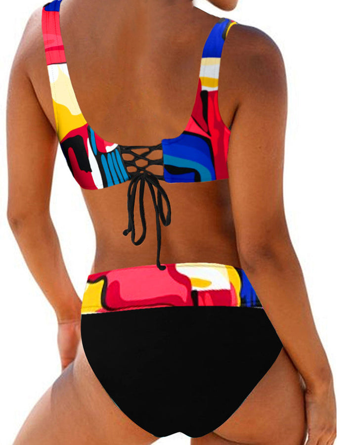 Eva - Bikini Coloré et Enjoué