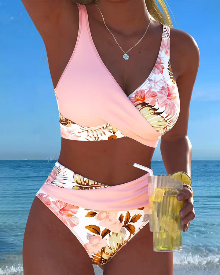 Bikini à motifs floraux contrastés avec fente