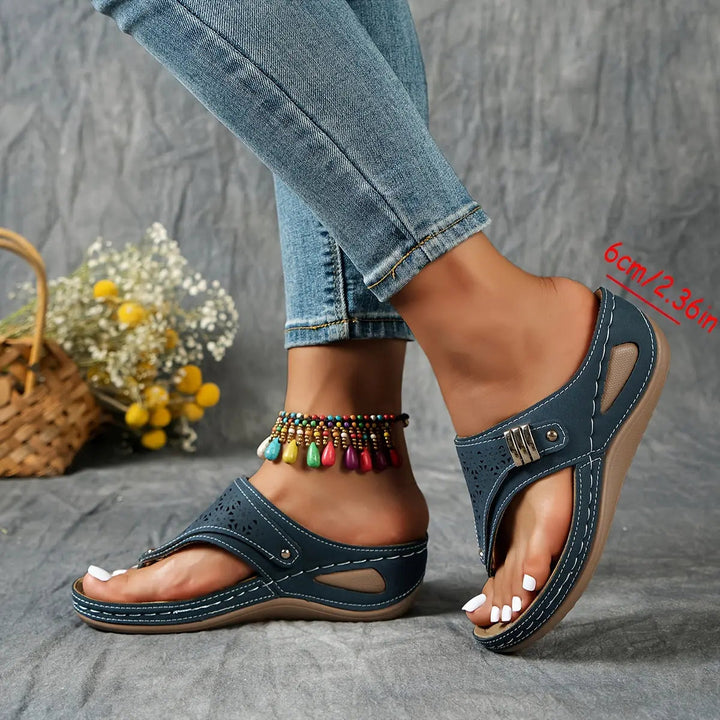 Élodie - Sandales compensées à entredoigt pour femme