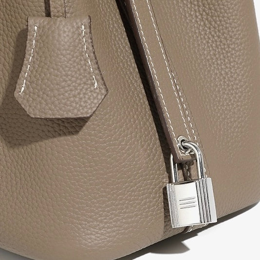 Sac cabas en cuir véritable pour femme avec boucle argentée
