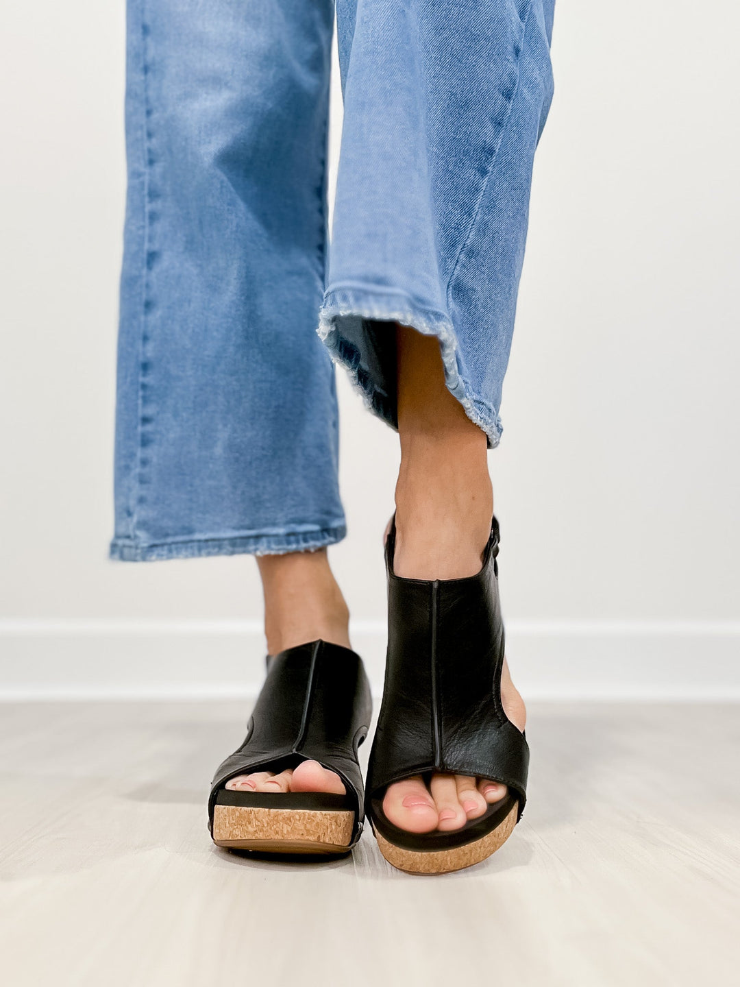 Briellae - Compensé Sandal with Heel