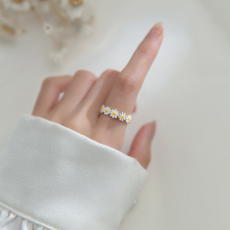 MAISY™ – Bague Marguerite Fleurie