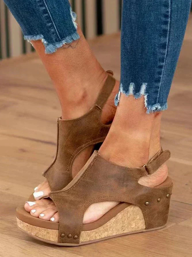 Briellae - Compensé Sandal with Heel