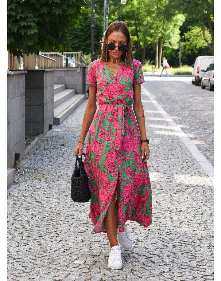 Fabiana | Robe élégante à encolure en V