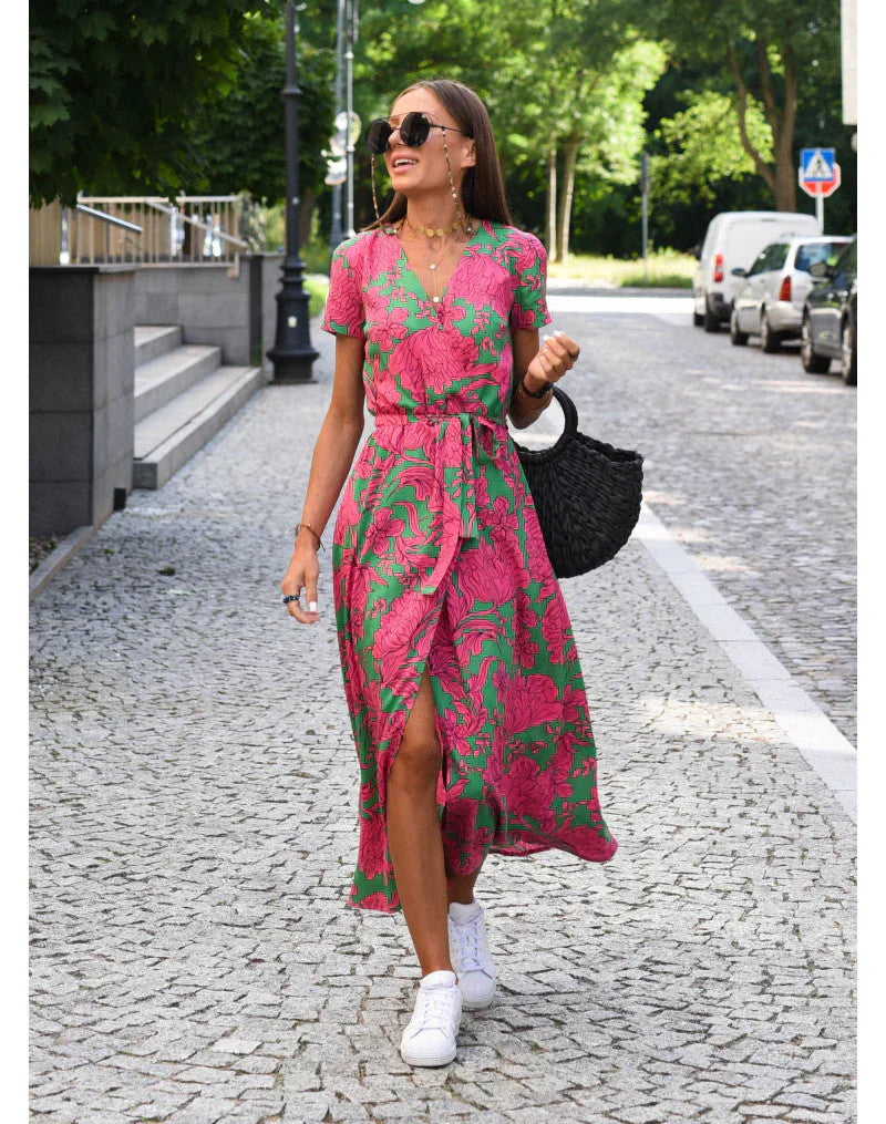 Fabiana | Robe élégante à encolure en V