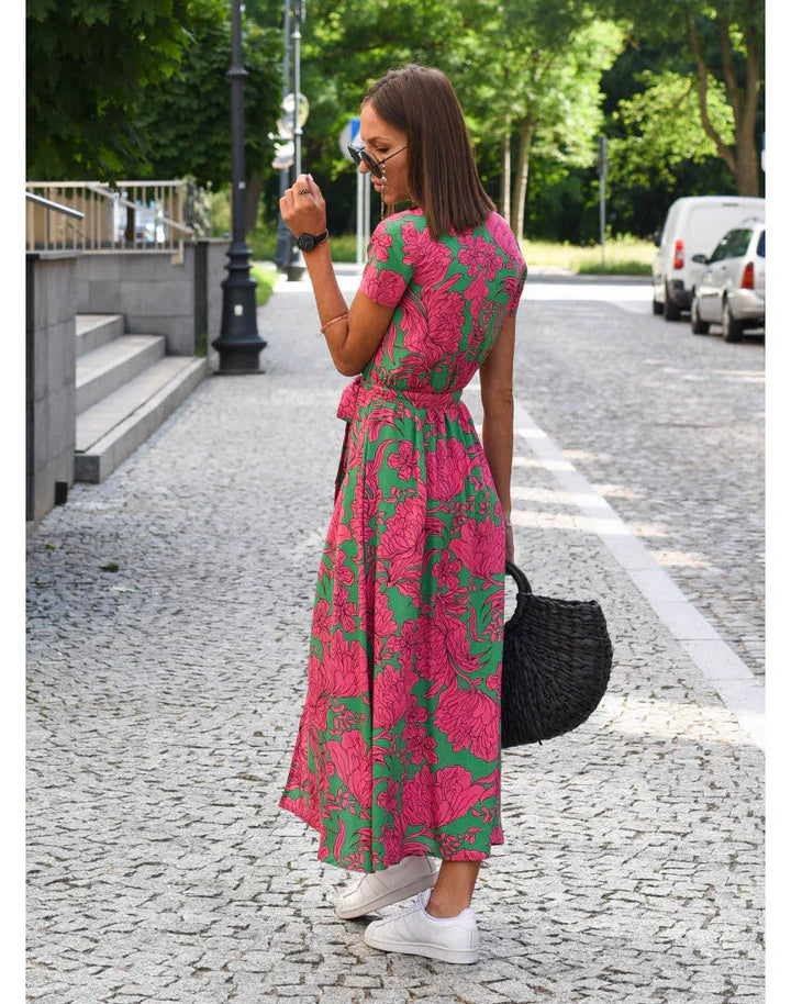 Fabiana | Robe élégante à encolure en V
