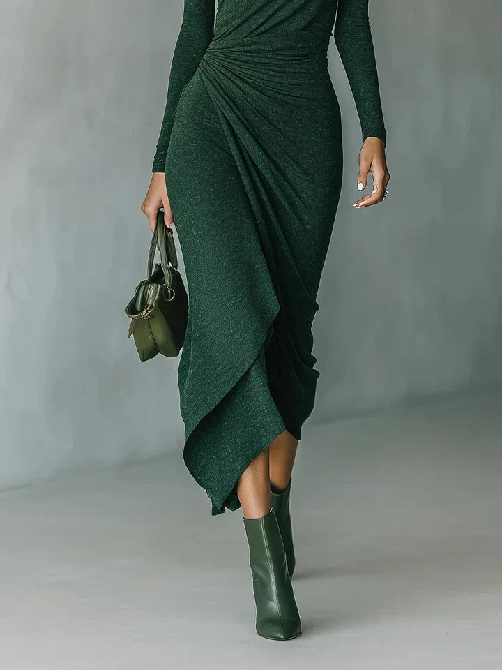 Gabriella | Robe midi à col roulé sculptée