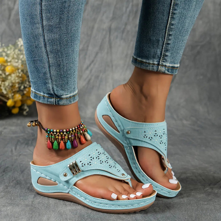 Élodie - Sandales compensées à entredoigt pour femme