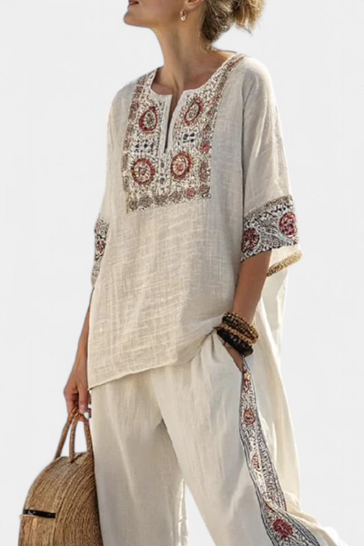 Tameric | Blouse brute brodée sophistiquée & Pantalons larges